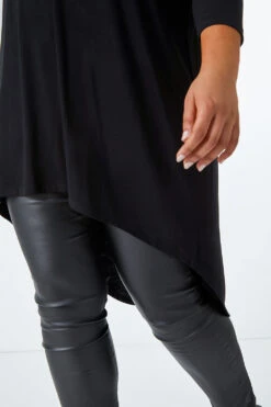 Black Curve Dip Back Hem Top 11 Black Curve Dip Back Hem Top -Outlet Modi Qube Store 0466dc38 6d8b 444a 92f5 da56a107dd46