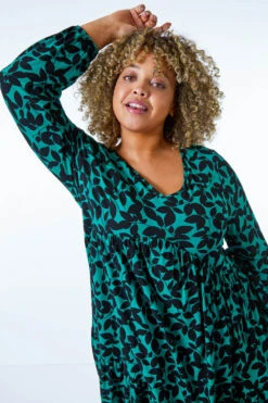 Green Curve Animal Print Tiered Tunic Dress -Outlet Modi Qube Store 04b5c9fb 3d2a 4d15 bcd8 1f6a1218c73c