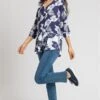 Navy Linear Abstract Print Tunic Top 2 Navy Linear Abstract Print Tunic Top -Outlet Modi Qube Store 0935fff9 3581 492d acba 178ec799e740