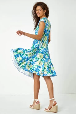 Blue Floral Garden Print Panel Dress -Outlet Modi Qube Store 0a11c997 6081 4476 902a 815b1752a5d7