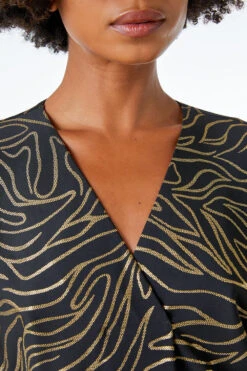 Black Metallic Print Tunic Top -Outlet Modi Qube Store 1159eecf 6782 4c6d 9573 47cf12f13f94