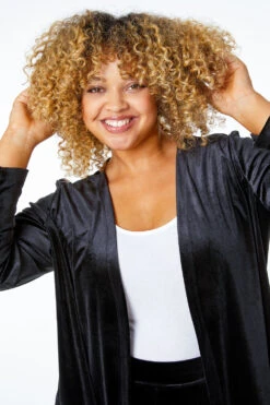 Black Curve Velvet Longline Kimono Jacket -Outlet Modi Qube Store 117e0972 28cc 4acd 8b29 03ad3effec65