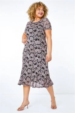 Black Sequin Lace Fit And Flare Dress 9 Black Sequin Lace Fit And Flare Dress -Outlet Modi Qube Store 16939198 efcc 4faa 8e3d d00dd86f04e0