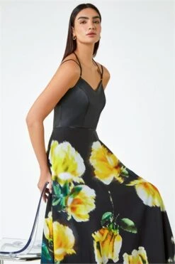 Black LIMITED Floral Twist Detail Stretch Dress -Outlet Modi Qube Store 1addecdc a133 4f24 936a 15c91b04d8f9