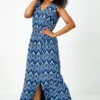 Navy Petite Aztec Print Shirred Maxi Dress -Outlet Modi Qube Store 1e5eb4dc b58c 4571 b6e8 594fe138e898
