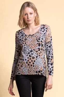 Light Grey Animal Print Bow Back Top -Outlet Modi Qube Store 202b2677 0e8d 4a5f 8942 e7cc9facd6a8
