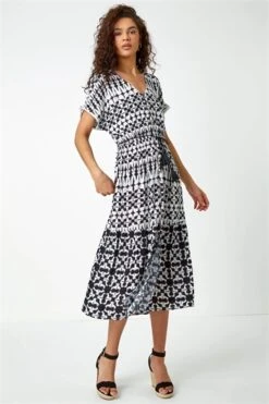 Khaki Aztec Print Tiered Midi Tea Dress 13 Khaki Aztec Print Tiered Midi Tea Dress -Outlet Modi Qube Store 22ce75b8 623c 4e03 bfdd 1eb9c05e880c