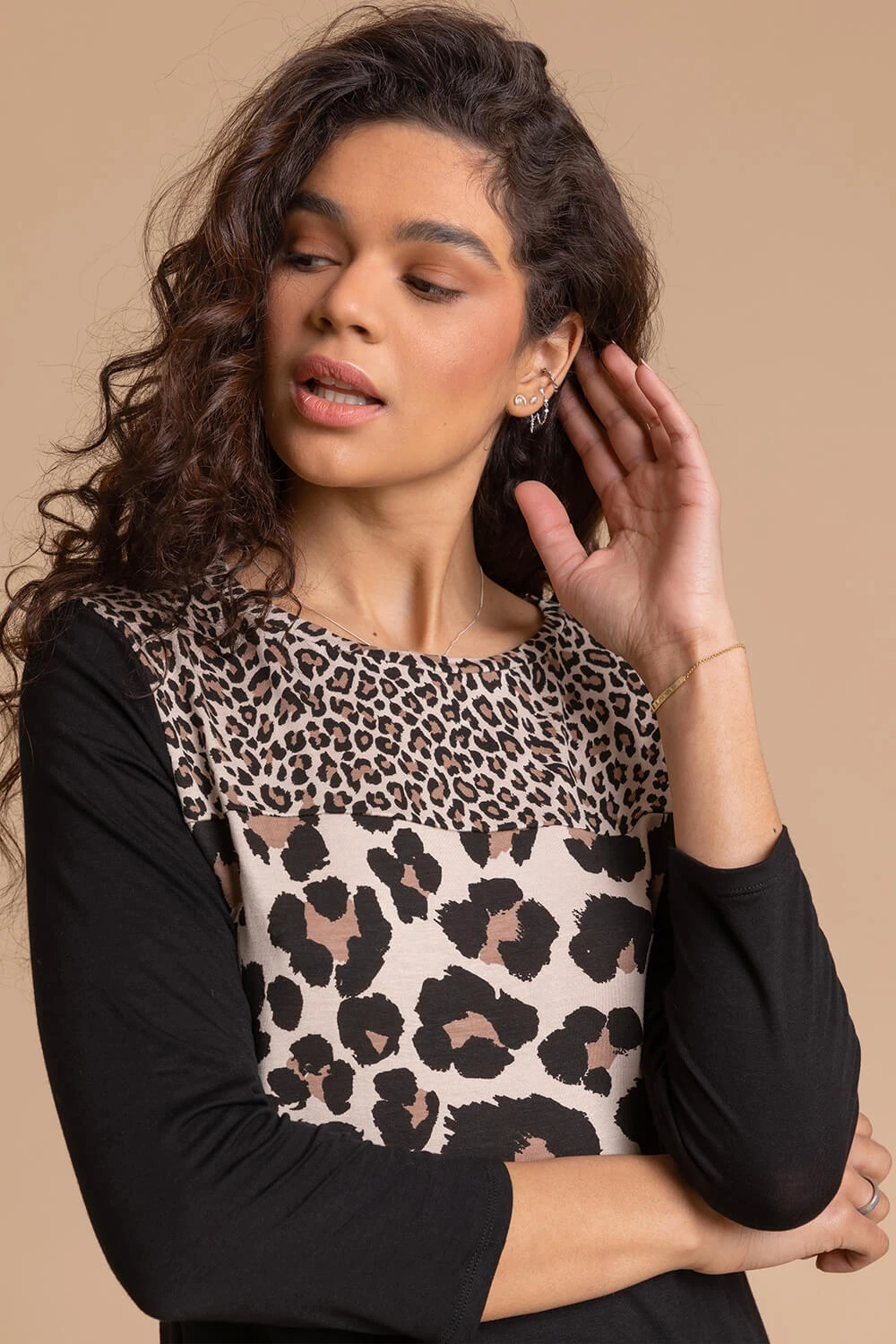 Black Contrast Animal Print Blouson Top 6 Black Contrast Animal Print Blouson Top - Image 4