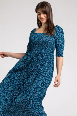 Blue Curve Ditsy Floral Shirred Midi Dress -Outlet Modi Qube Store 2b6fa467 f44d 49b8 a6b5 e86b30974d26