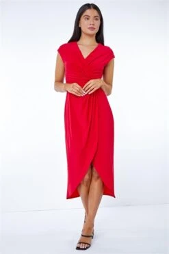 Pink Petite Twist Front Maxi Dress -Outlet Modi Qube Store 319782d7 1cd9 4ee2 83c3 6f48cdbac0f4