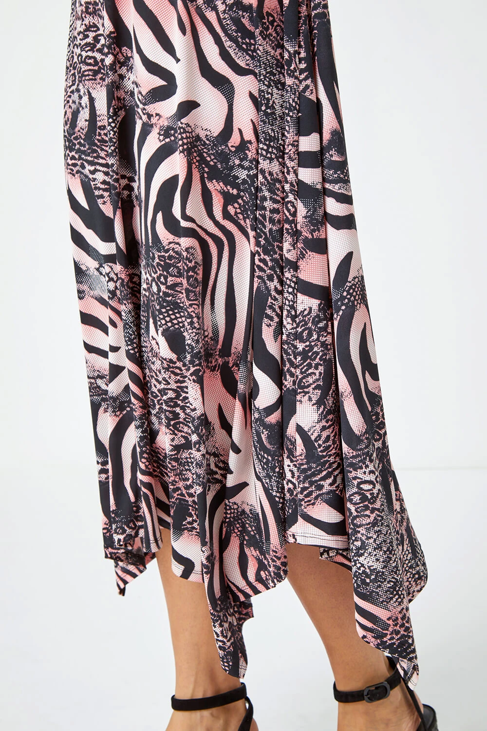 Pink Sleeveless Animal Midi Dress 7 Pink Sleeveless Animal Midi Dress - Image 5