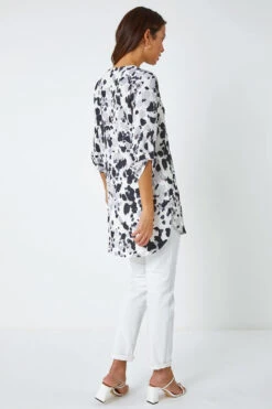 Grey Abstract Print Longline Tunic Top -Outlet Modi Qube Store 358262db bd34 4aa3 ba7b 95393f2a16d3