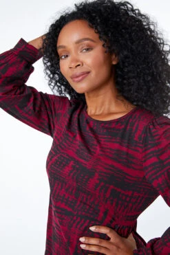 Wine Petite Abstract Print Fit & Flare Dress -Outlet Modi Qube Store 37aff7c9 eeff 41c6 9d34 0372fcc62312