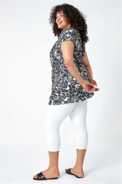 Black Curve Abstract Print Stretch Culottes -Outlet Modi Qube Store 396f97e3 20a5 4b0c 9fc4 9d82d9c02d35