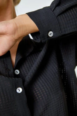 Black Oversized Woven Button Up Shirt -Outlet Modi Qube Store 589c8eed e841 4ee3 b88a f779eb1b7114