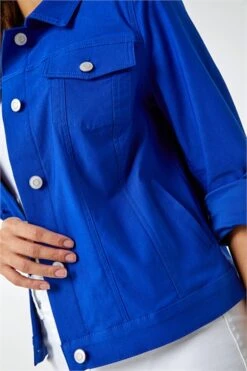 Blue Paisley Print Button Back Shell Top