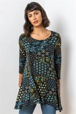 Green Textured Floral Hanky Hem Tunic Top -Outlet Modi Qube Store 5de56e97 5b92 45c6 bb8e 15bc951e7914