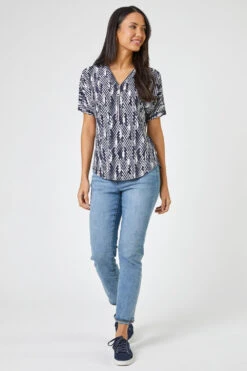 Navy Textured Abstract Print Zip Front Top -Outlet Modi Qube Store 5eda31d2 cbfc 4dc2 bb65 845d14dc56f3