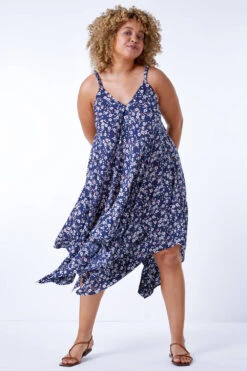 Navy Curve Ditsy Floral Hanky Hem Dress 10 Navy Curve Ditsy Floral Hanky Hem Dress -Outlet Modi Qube Store 5f31869e 9ca4 4082 9eaa 7365deb97745