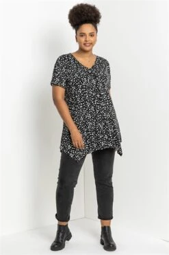 Red Curve Printed Tunic Stretch Top -Outlet Modi Qube Store 61ee9034 55a6 43e2 8f49 1b776845339f