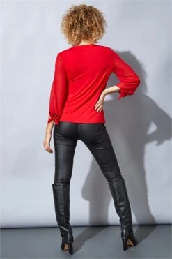 Orange Chiffon Jersey Blouson Top With Necklace -Outlet Modi Qube Store 6f83ecf6 5603 4bac 87e9 38086a383a5b