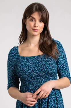 Blue Curve Ditsy Floral Shirred Midi Dress -Outlet Modi Qube Store 72445d10 1102 4956 926e 3d5ddd829e72