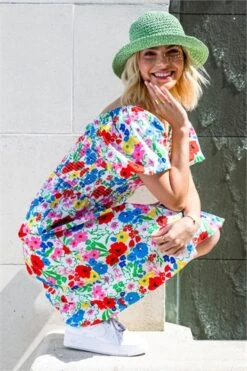 White Floral Puff Sleeve Cotton Top -Outlet Modi Qube Store 72753b04 6e7e 4736 b564 2a592cb99135