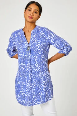 Blue Longline Button Detail Abstract Spot Print Top -Outlet Modi Qube Store 81ee0b09 52d1 4b54 9d07 36f5301998e8