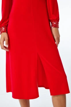 Red Sequin Trim Stretch Midi Dress -Outlet Modi Qube Store 86cd8b04 1fc8 4111 b70f 90e7dc71be8d