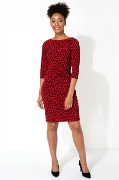 Red Abstract Spot Print Pocket Shift Dress -Outlet Modi Qube Store 8b9a80ba 8f88 4b4a b18a 45103f159ab3