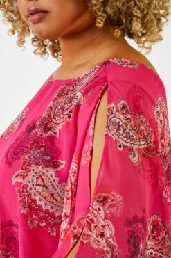 Fuchsia Curve Paisley Print Chiffon Top -Outlet Modi Qube Store 8be82fc0 1b11 4e7e 9bb5 efa48d261b5d