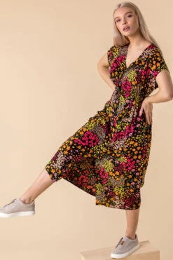 Multi Floral Print Button Through Dress -Outlet Modi Qube Store 90062c40 5958 4b58 be1a 416209dea56b
