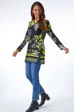 Blue Abstract Animal Print 3/4 Sleeve Tunic Top -Outlet Modi Qube Store 9213b0d3 3724 49ab b043 f503876f9aab