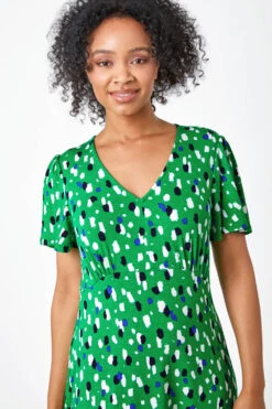 Green Petite Spot Frill Hem Stretch Dress -Outlet Modi Qube Store 945a2b61 ec2e 47c0 b202 f6a5ae37da48