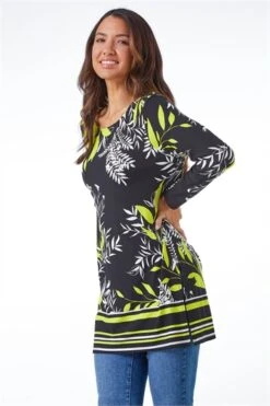 Blue Abstract Animal Print 3/4 Sleeve Tunic Top -Outlet Modi Qube Store 97f35ac1 f2f7 4391 91eb 287f1b069ad7