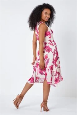 Pink Petite Floral Twist Neck Top -Outlet Modi Qube Store 99265995 0ff3 4f3e bfcf 3dfc61cff6b3