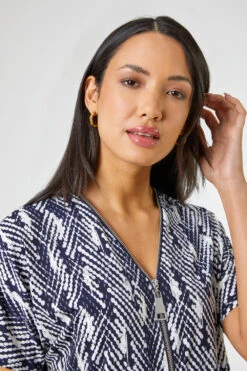 Navy Textured Abstract Print Zip Front Top -Outlet Modi Qube Store 997fd125 f433 4863 be00 25e910ae8e00