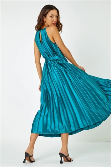 Navy Ombre Halter Neck Pleated Swing Dress 5 Navy Ombre Halter Neck Pleated Swing Dress - Image 3