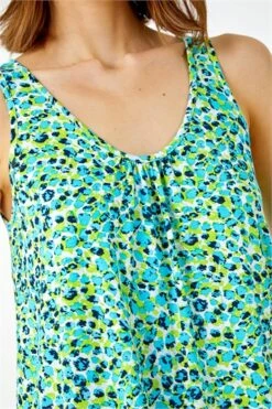Turquoise Animal Print Shimmer Detail Vest Top -Outlet Modi Qube Store 9cf6c519 ceb5 4ce6 9ca9 615d9592e429