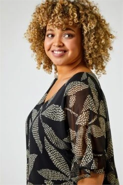 Purple Curve Leaf Print Stretch Top 13 Purple Curve Leaf Print Stretch Top -Outlet Modi Qube Store 9ea7ef70 b23a 4adb b276 2f34c0d84646