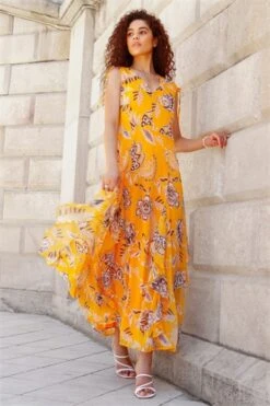 Yellow Sleeveless Floral Halter Neck Midi Dress -Outlet Modi Qube Store a0be209a 7d36 4d25 8d11 c30b7297dada