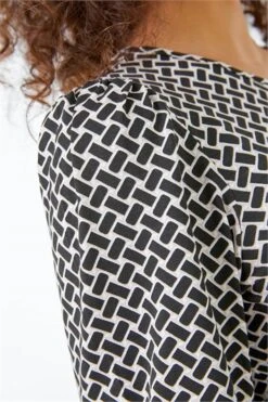 Black Petite Ditsy Floral Print Dress -Outlet Modi Qube Store a5296f7b 3716 4c82 ab1f a3532c746d8d