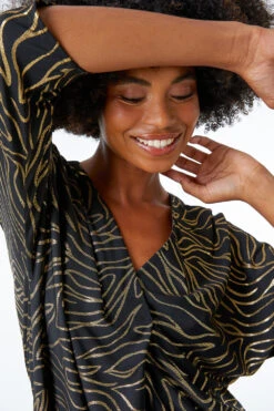 Black Metallic Print Tunic Top -Outlet Modi Qube Store a813f5de 0292 4989 bb99 0026a2171995