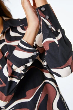 Black Abstract Swirl Jersey Stretch Shirt -Outlet Modi Qube Store aa1c1b37 c58a 41ea bf6e 7e12b35305c7