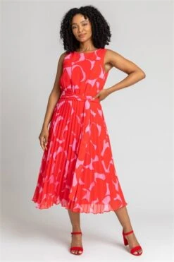 Red Petite Floral Print Tiered Frill Dress -Outlet Modi Qube Store b02a9bef c2c1 457e b23d cd2fe2e6f5ff