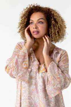 Orange Curve Paisley Print Frill Detail Top -Outlet Modi Qube Store b2d7d28c 3160 46a1 9451 a53bb037a2e3