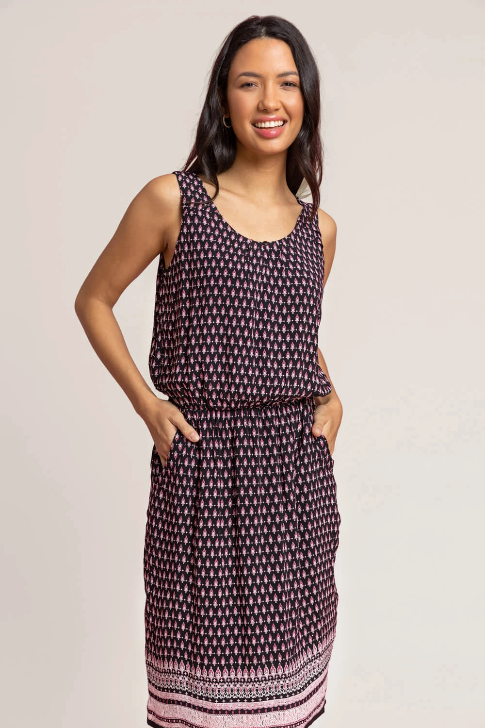 Burgandy Border Print Keyhole Pocket Dress 3 Burgandy Border Print Keyhole Pocket Dress