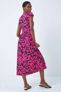 Fuchsia Abstract Print Gathered Skirt Midi Dress -Outlet Modi Qube Store ca5c1845 0b88 47fd 94a3 3d6feeccc430