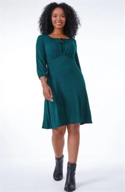 Black Petite Flute Sleeve Floral Lace Dress -Outlet Modi Qube Store cc54f135 057a 4d3d 8ae3 2b5ada5b4a6f