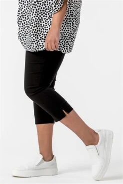 Plum Curve Chiffon Top With Necklace -Outlet Modi Qube Store d22add23 21d3 44b8 843a 23e7ae2b5a36